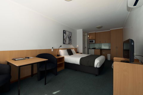 Barclay Motor Inn - Tourism Gold Coast 4