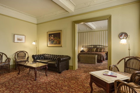 Hadley\'s Orient Hotel - Tourism Gold Coast 24