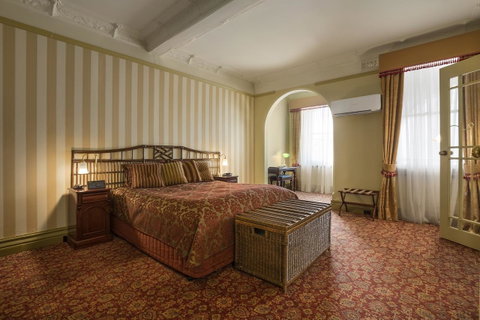 Hadley\'s Orient Hotel - Tourism Gold Coast 26