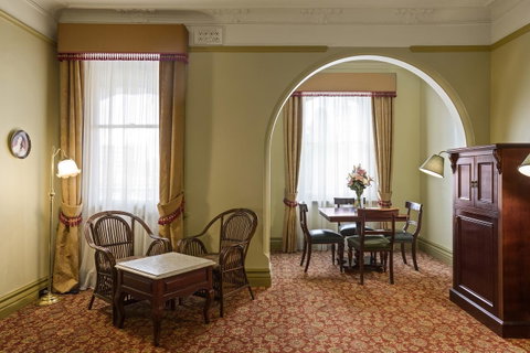 Hadley\'s Orient Hotel - Tourism Gold Coast 23