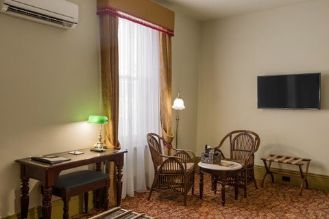 Hadley\'s Orient Hotel - Tourism Gold Coast 29