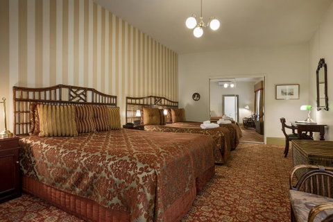Hadley\'s Orient Hotel - Tourism Gold Coast 21