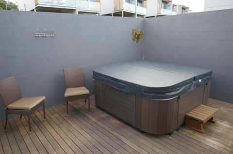 Rosevears Riverview Hotel - Tourism Gold Coast 2