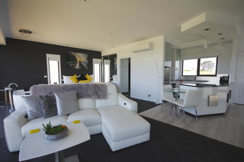 Horizon Deluxe Apartments - Tourism Gold Coast 1