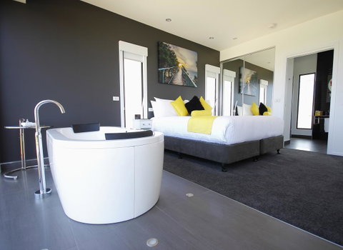 Horizon Deluxe Apartments - Tourism Gold Coast 5