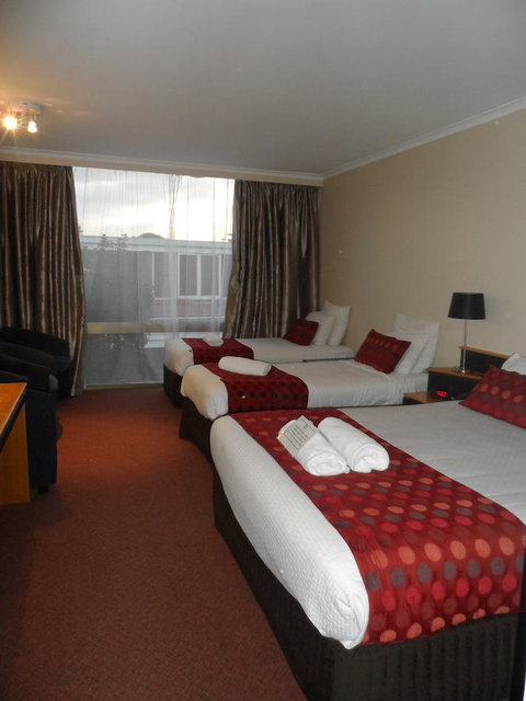 Commodore Regent - Tourism Gold Coast 25
