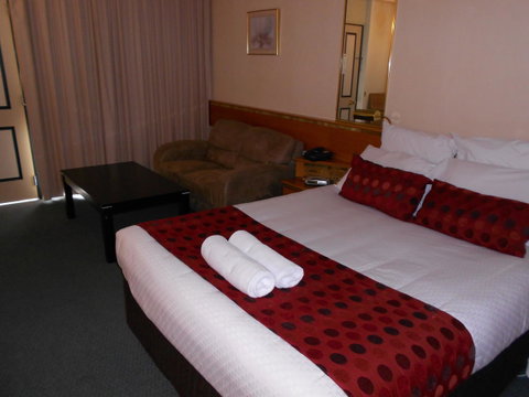 Commodore Regent - Tourism Gold Coast 32