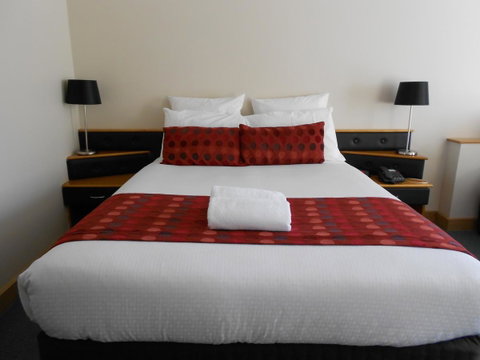 Commodore Regent - Tourism Gold Coast 2