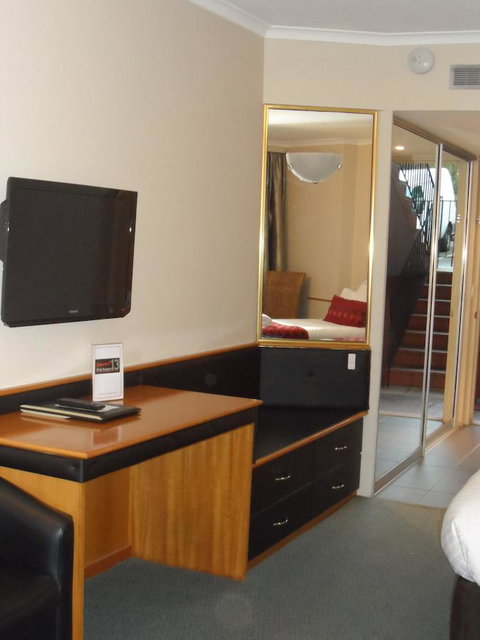 Commodore Regent - Tourism Gold Coast 19