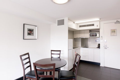 St Ives Apartments - Tourism Gold Coast 25