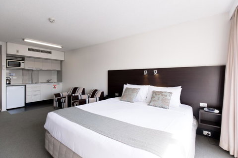 St Ives Apartments - Tourism Gold Coast 16