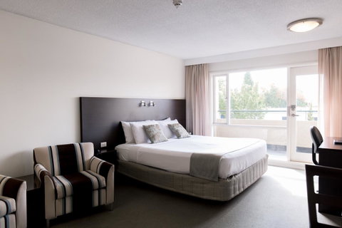 St Ives Apartments - Tourism Gold Coast 17