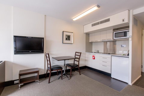 St Ives Apartments - Tourism Gold Coast 7