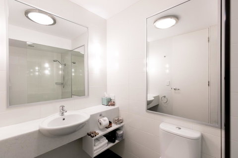 St Ives Apartments - Tourism Gold Coast 18