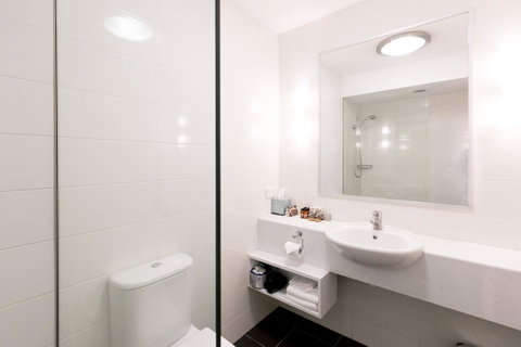 St Ives Apartments - Tourism Gold Coast 13