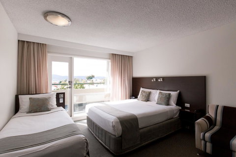 St Ives Apartments - Tourism Gold Coast 10