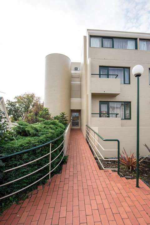 St Ives Apartments - Tourism Gold Coast 1