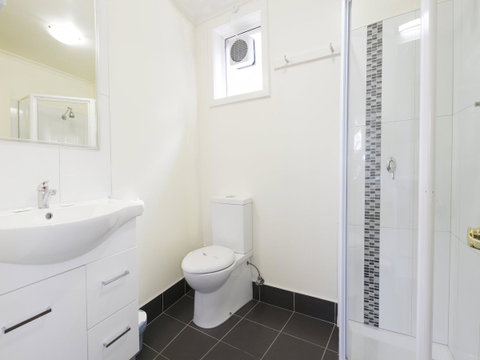 Graham Apartments - Tourism Gold Coast 10