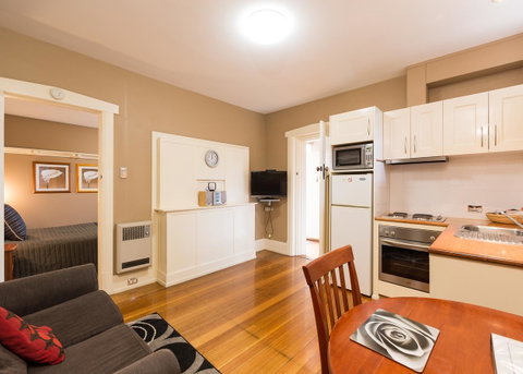 Graham Apartments - Tourism Gold Coast 40