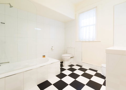 Graham Apartments - Tourism Gold Coast 22