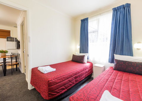 Graham Apartments - Tourism Gold Coast 31