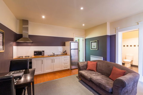 Graham Apartments - Tourism Gold Coast 38