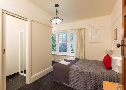 Graham Apartments - Tourism Gold Coast 25