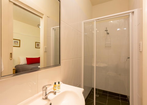 Graham Apartments - Tourism Gold Coast 24