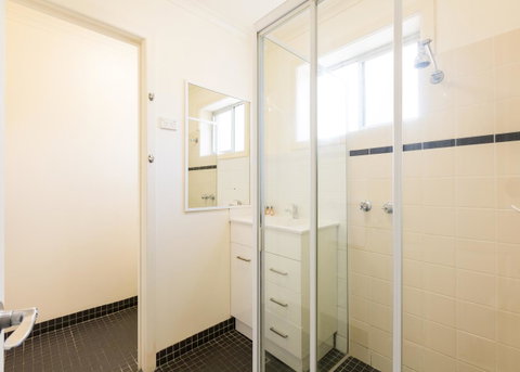 Graham Apartments - Tourism Gold Coast 16