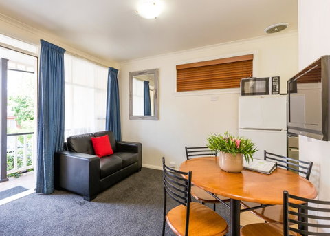 Graham Apartments - Tourism Gold Coast 33