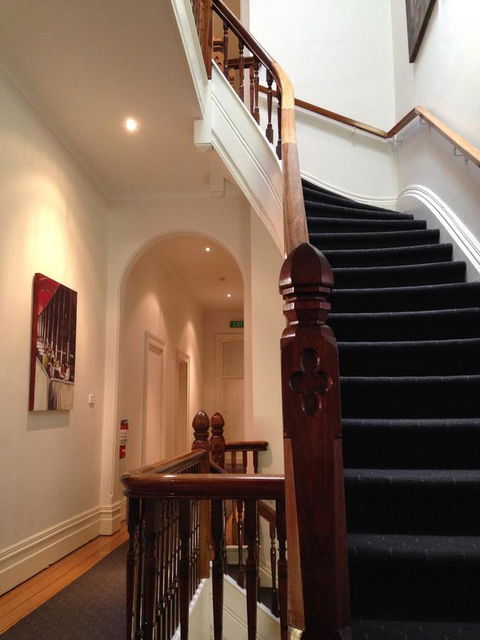 Auldington Hotel - Tourism Gold Coast 26