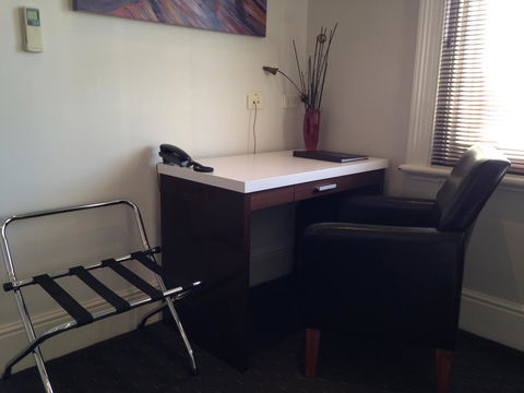Auldington Hotel - Tourism Gold Coast 19