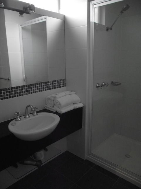 Auldington Hotel - Tourism Gold Coast 38
