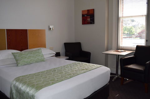 Auldington Hotel - Tourism Gold Coast 9