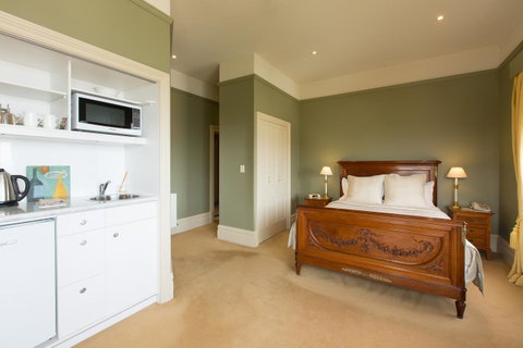 Grande Vue Hotel - Tourism Gold Coast 8