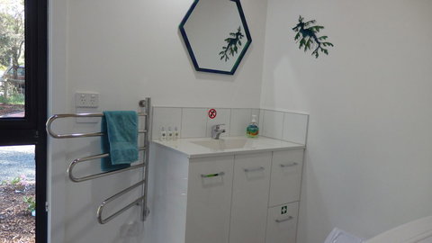 Karoola Cottage Self Contained - Gold Coast 7