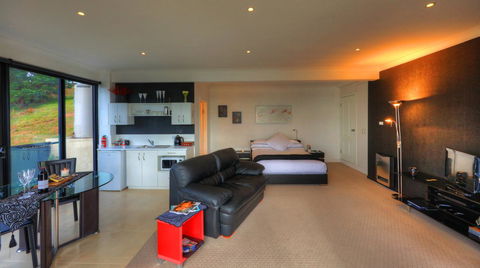 Sheer Pleasure Accommodation - Tourism Gold Coast 12