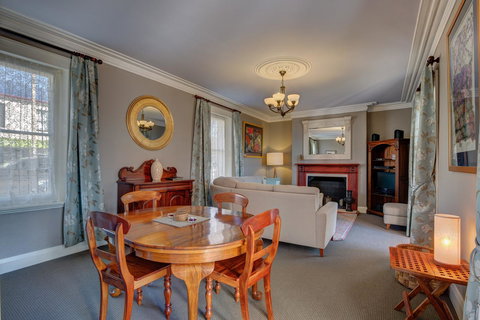 Maison Del Mar - Tourism Gold Coast 2