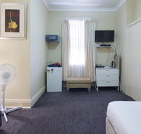 Neutral Bay Lodge - Tourism Gold Coast