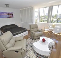 Neutral Bay Self Contained Studio Apartments - Tourism Gold Coast