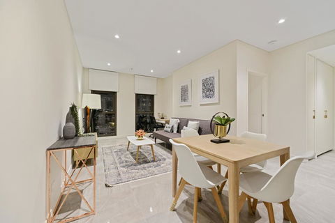 New 2 Beds Apt Mins Walking To Darling Harbour,QVB - Tourism Gold Coast 1