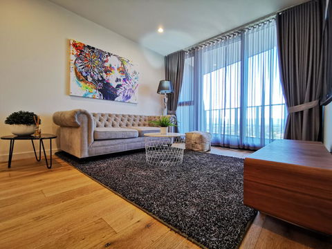 NEW 2 Rooms 2 Baths Apartment In Glen Waverley - Tourism Gold Coast 0