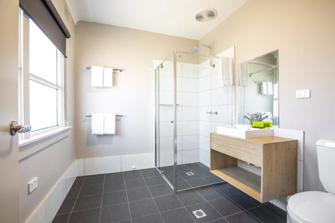 Nightcap At Ocean Beach Hotel - Gold Coast 3