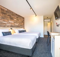 Nightcap at Westside Hotel - Tourism Gold Coast
