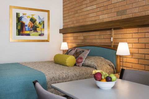 Ningana Motel - Tourism Gold Coast 0