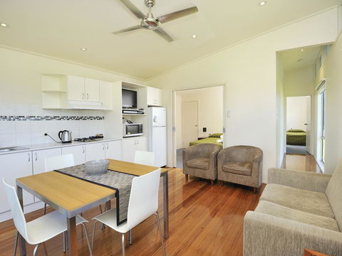 NRMA Eastern Beach Holiday Park - Tourism Gold Coast 2