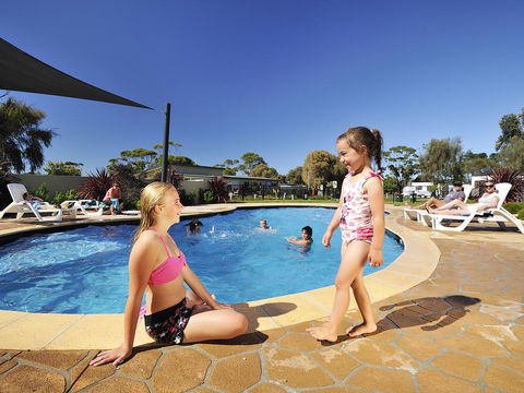 NRMA Eastern Beach Holiday Park - Tourism Gold Coast 0