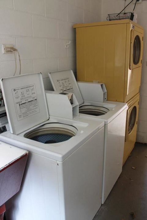 Oasis Inn Apartments - Tourism Gold Coast 3