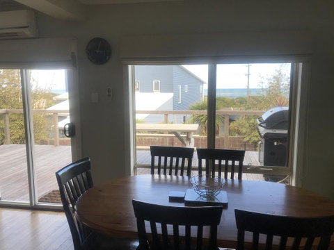 OCEAN VIEWS - Tourism Gold Coast 3