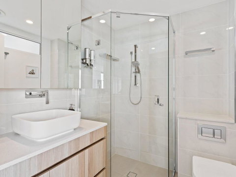 Ocean Views Apartment With Rooftop Pool - Tourism Gold Coast 1